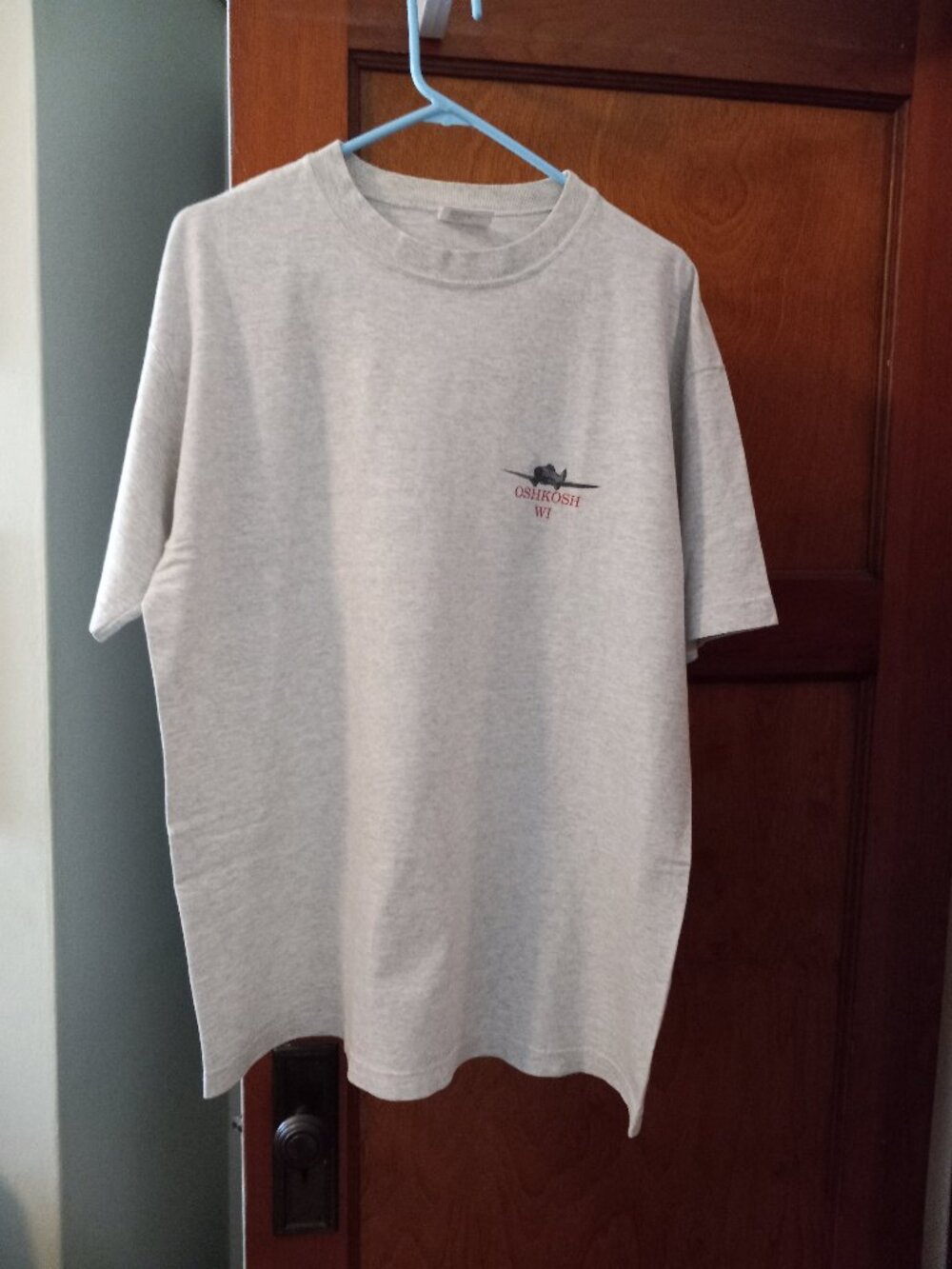 Men's XL Oshkosh Wisconsin FLY IN Gray T-shirt Short Sleeve, EAA, Airplanes